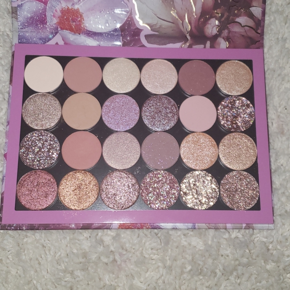 24 pan "Build Your Palette" from Colourpop